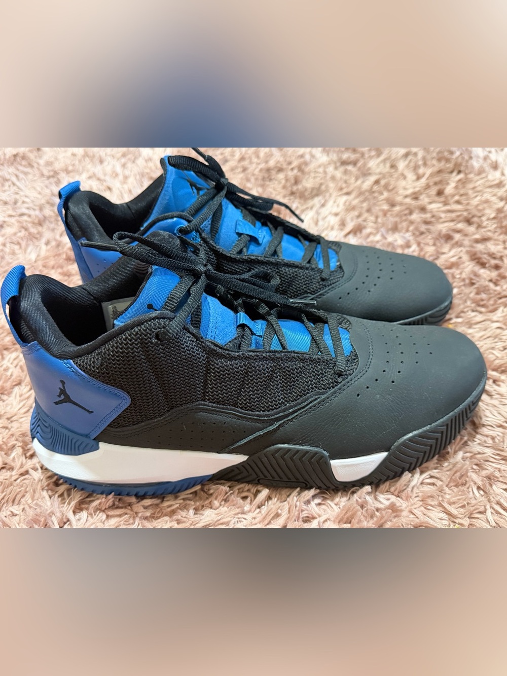 Jordan Men's Black and Royal Blue Stay loyal Sneakers